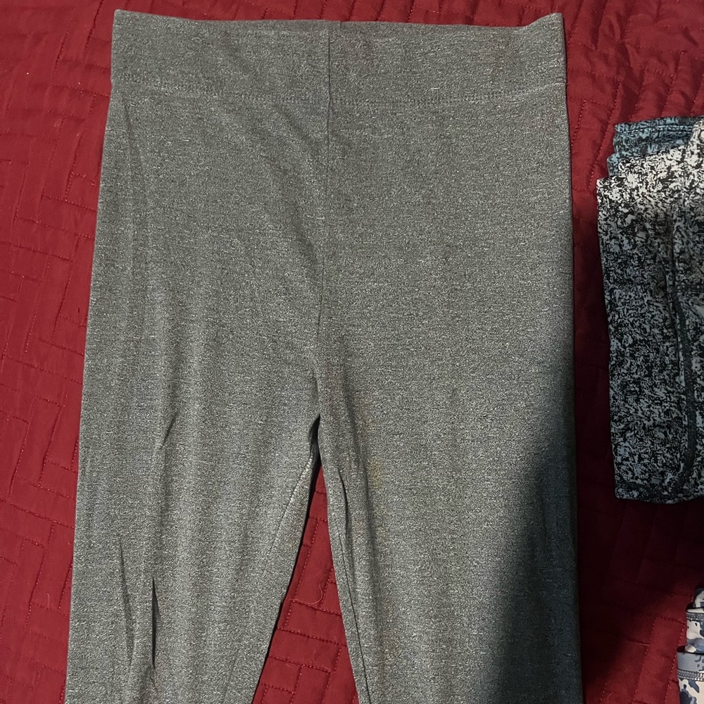 Grey leggings